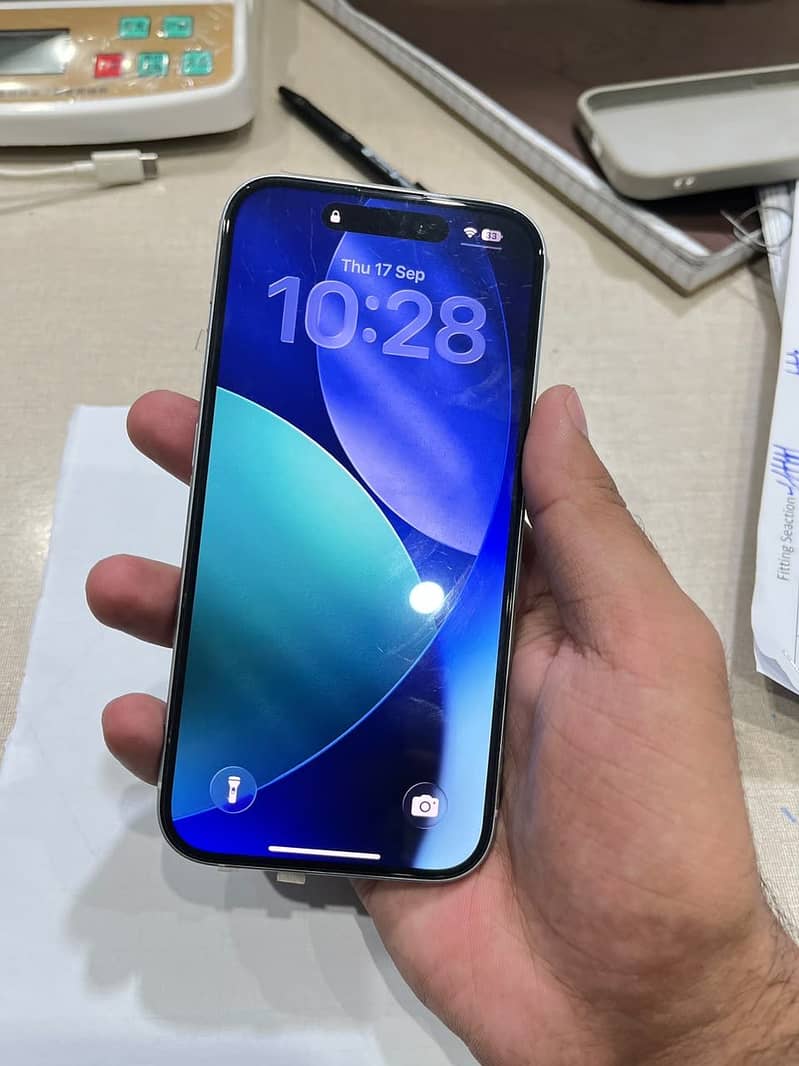 Apple iPhone 15 5