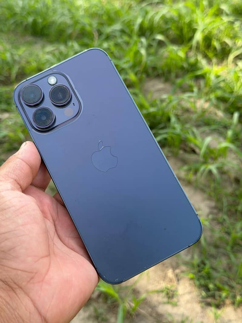 Apple iPhone 14 Pro Max 0