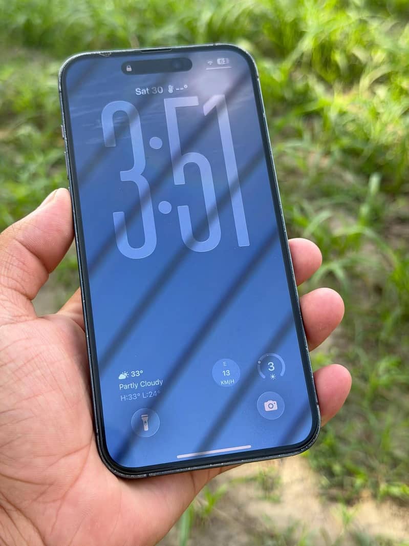 Apple iPhone 14 Pro Max 1