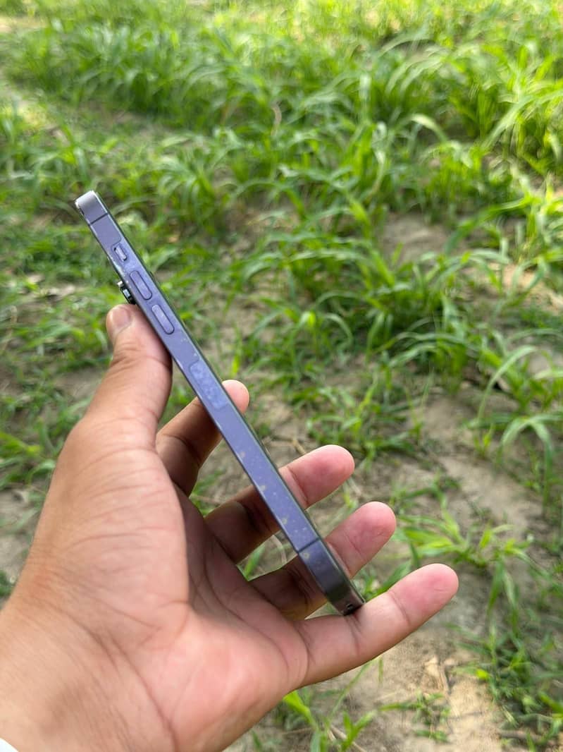Apple iPhone 14 Pro Max 2