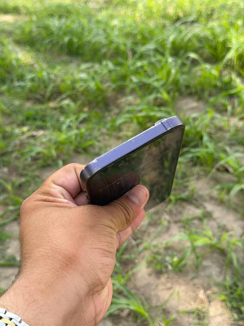 Apple iPhone 14 Pro Max 4