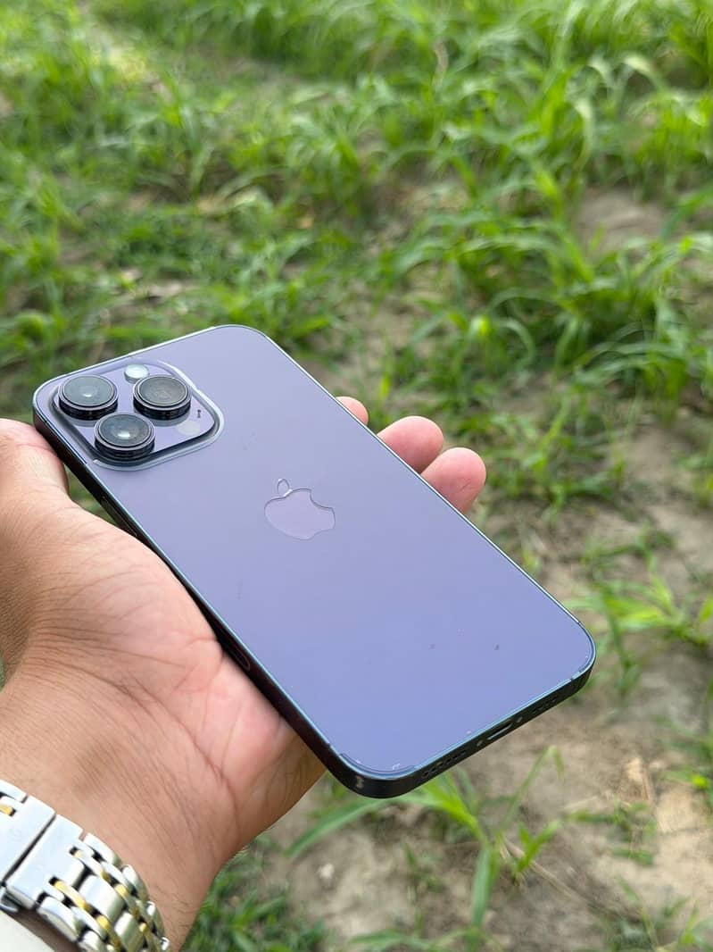 Apple iPhone 14 Pro Max 6