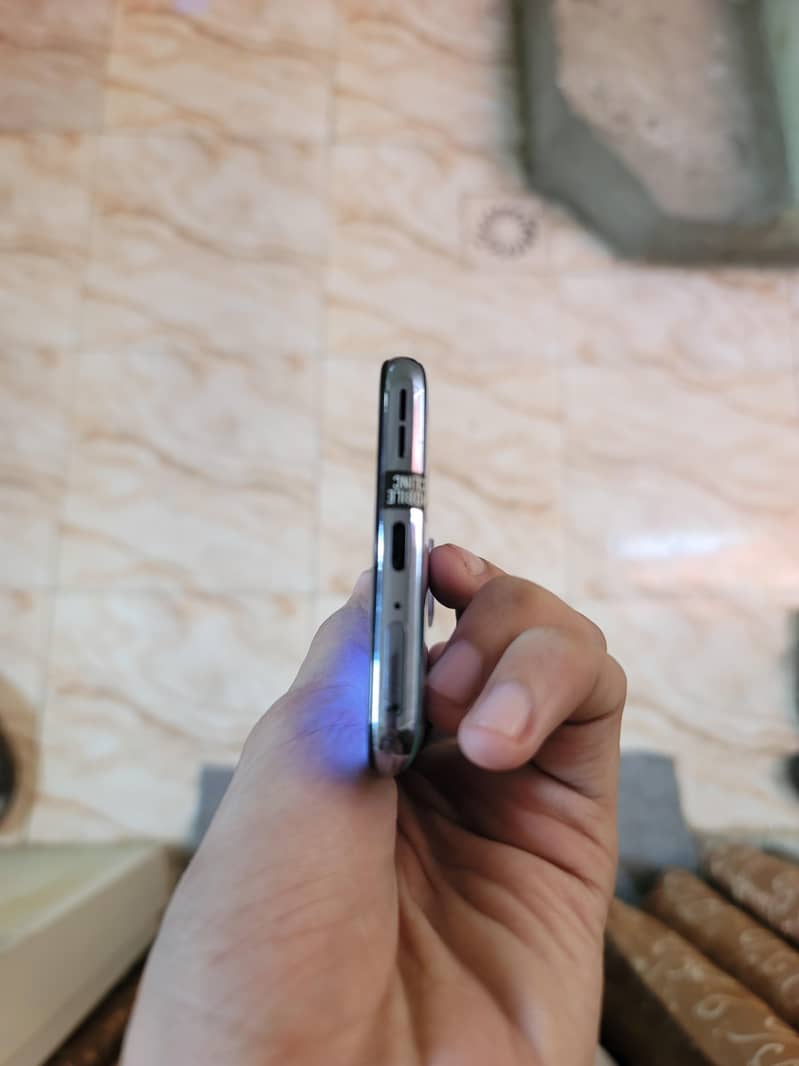 One Plus 9 5g 3