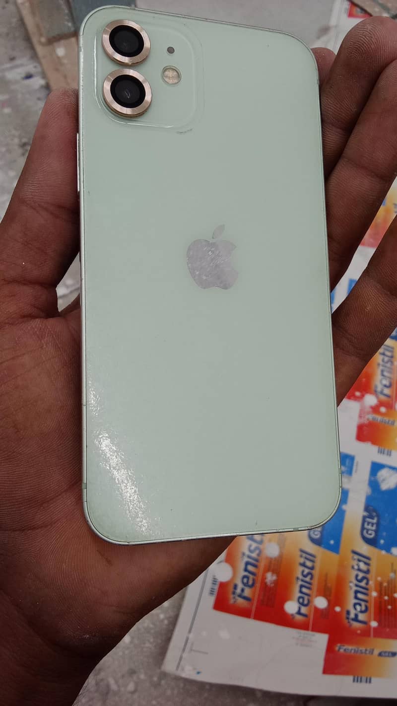 Apple iPhone 12 0
