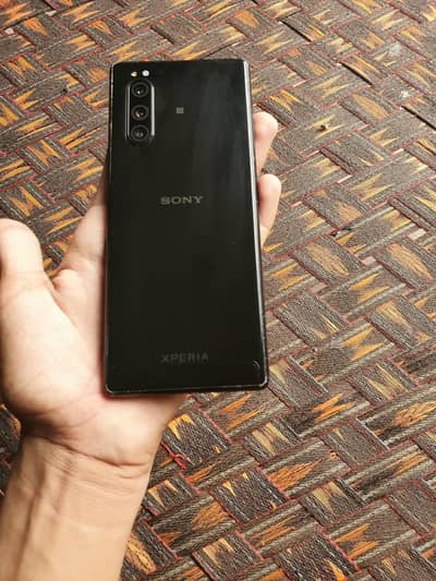 Sony Xperia 5 10/9