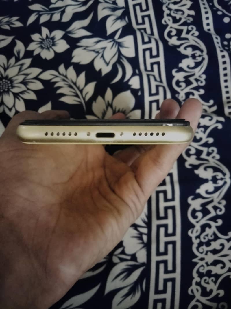 Apple iPhone 11 2