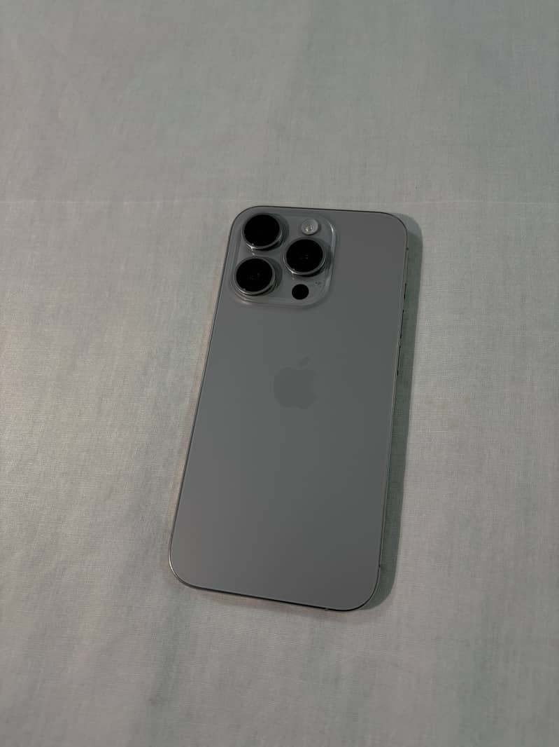 Apple iPhone 15 Pro 1