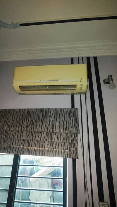 mitsubishi split AC non inverter