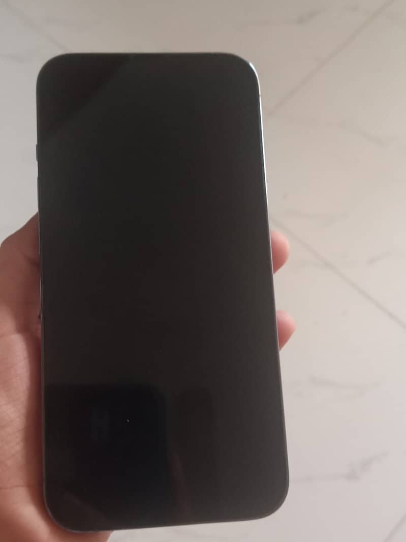 Apple iPhone 13 Pro 4