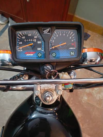 Honda 125 Black (Only 1500km Driven)