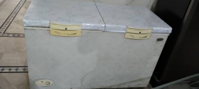 Waves D freezer for sale