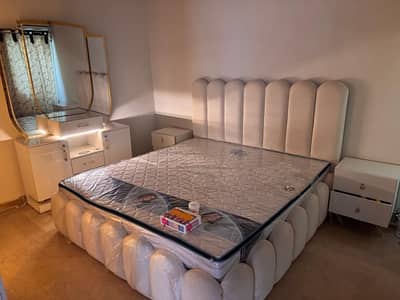 Bubble Bed Set with Englander Matress
