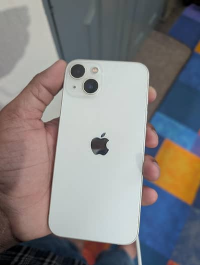 Apple iPhone 13