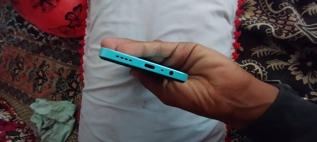 Realme C51 3