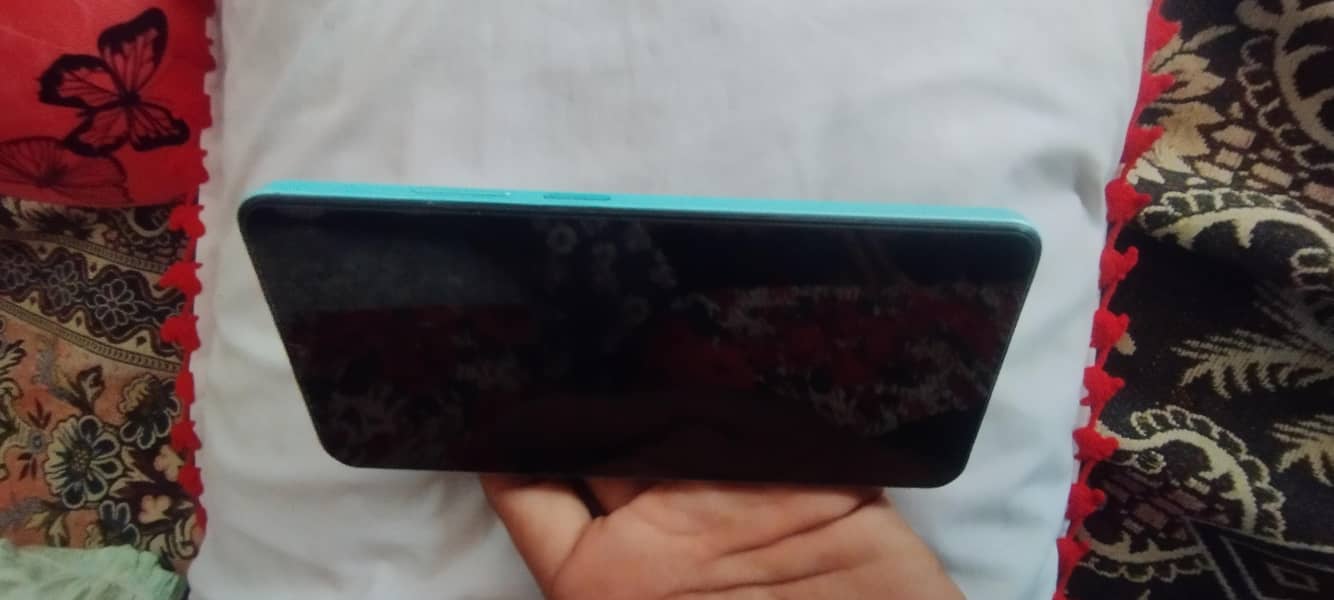 Realme C51 4