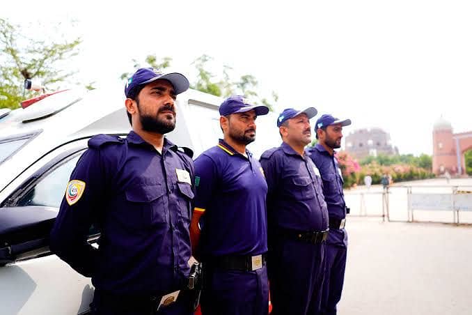 Security Guard needed 1