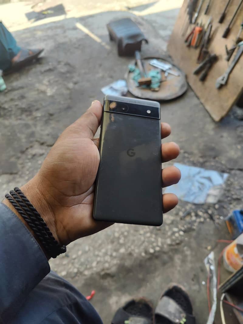 Google Pixel 6a 1