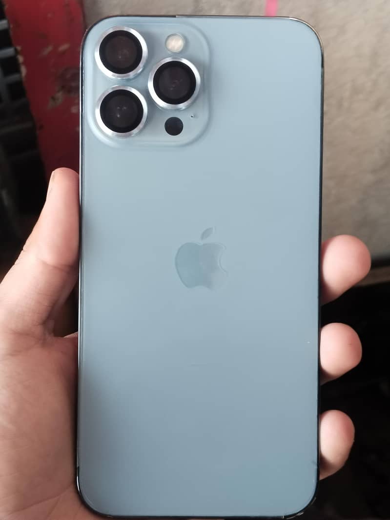 Apple iPhone 13 Pro Max 1