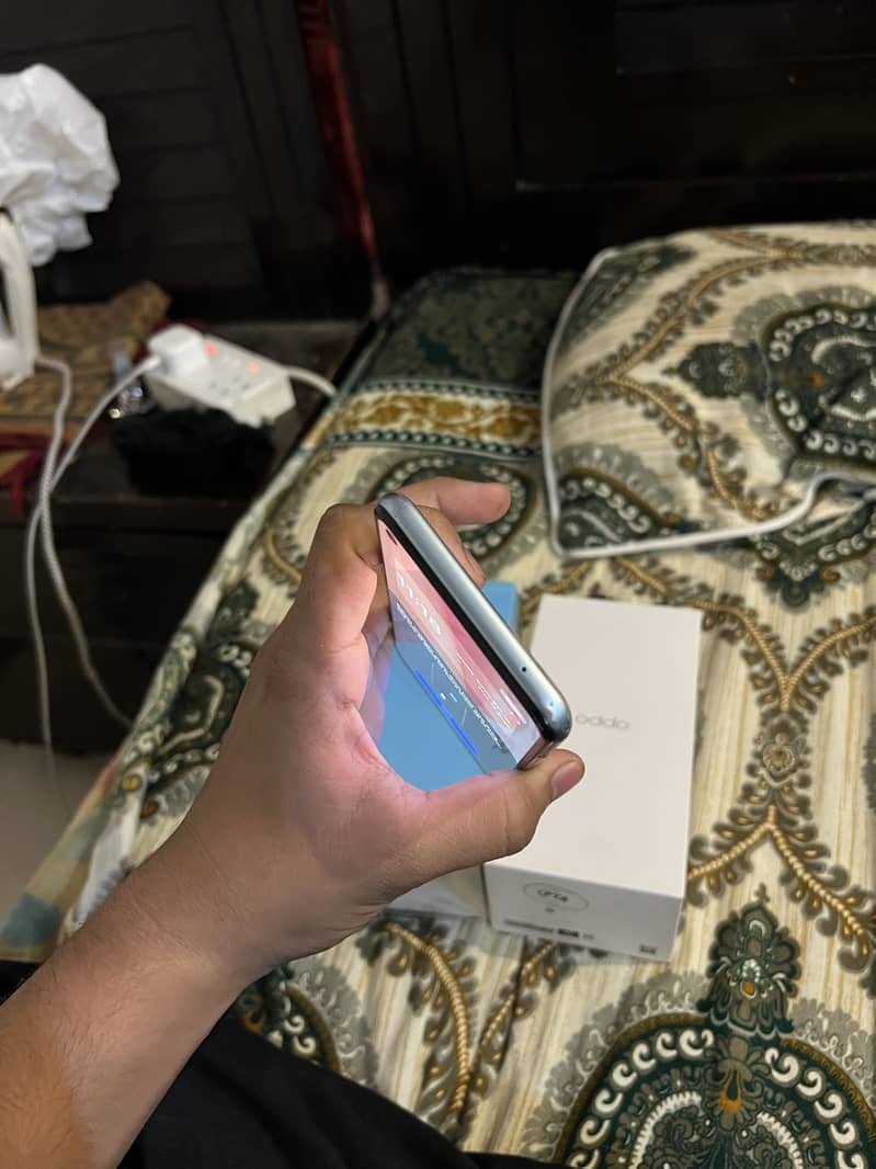 OPPO A76 5