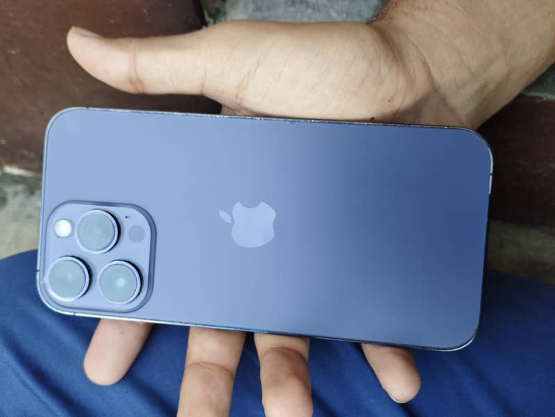 Apple iPhone 14 Pro Max 3