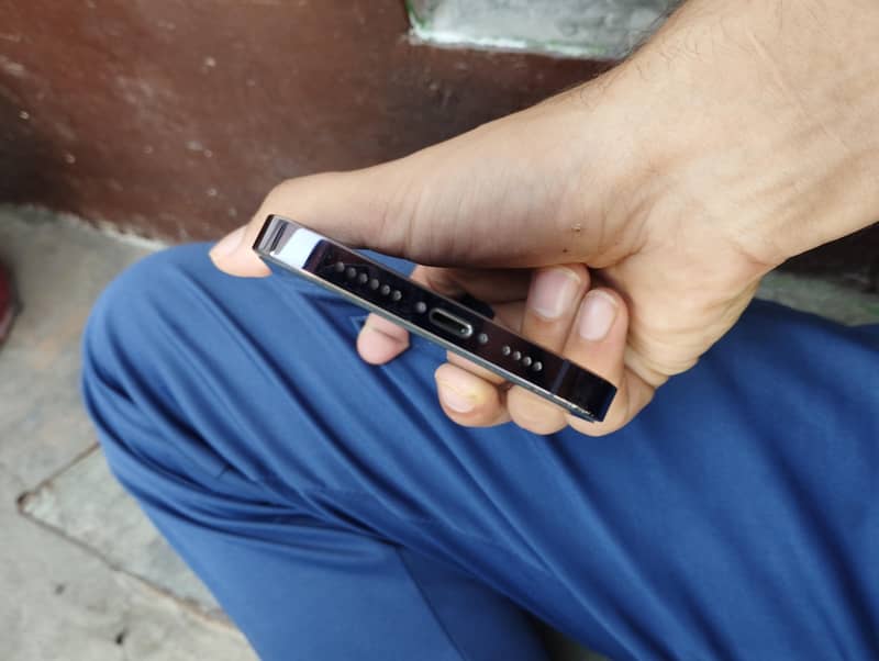 Apple iPhone 14 Pro Max 6