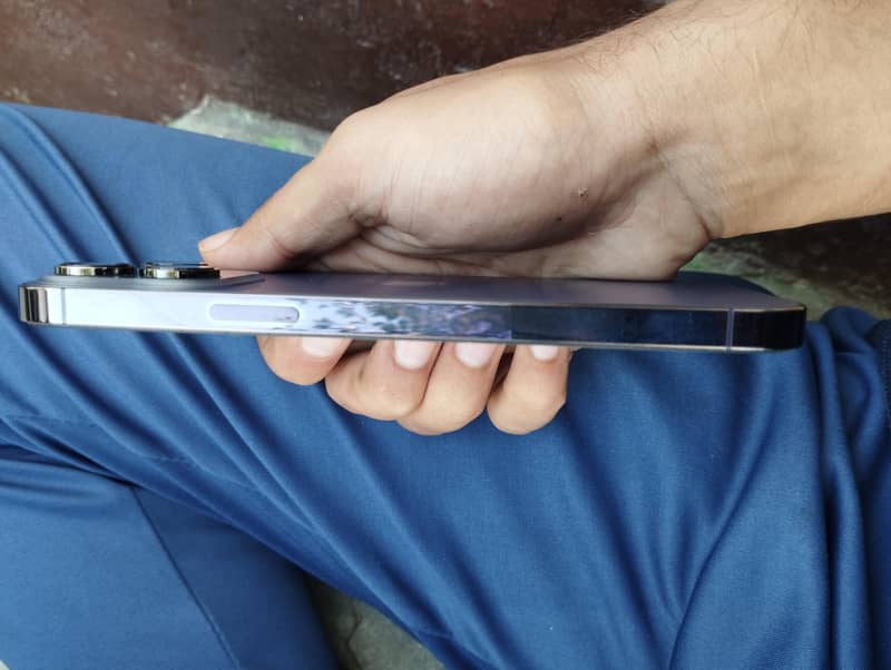 Apple iPhone 14 Pro Max 7