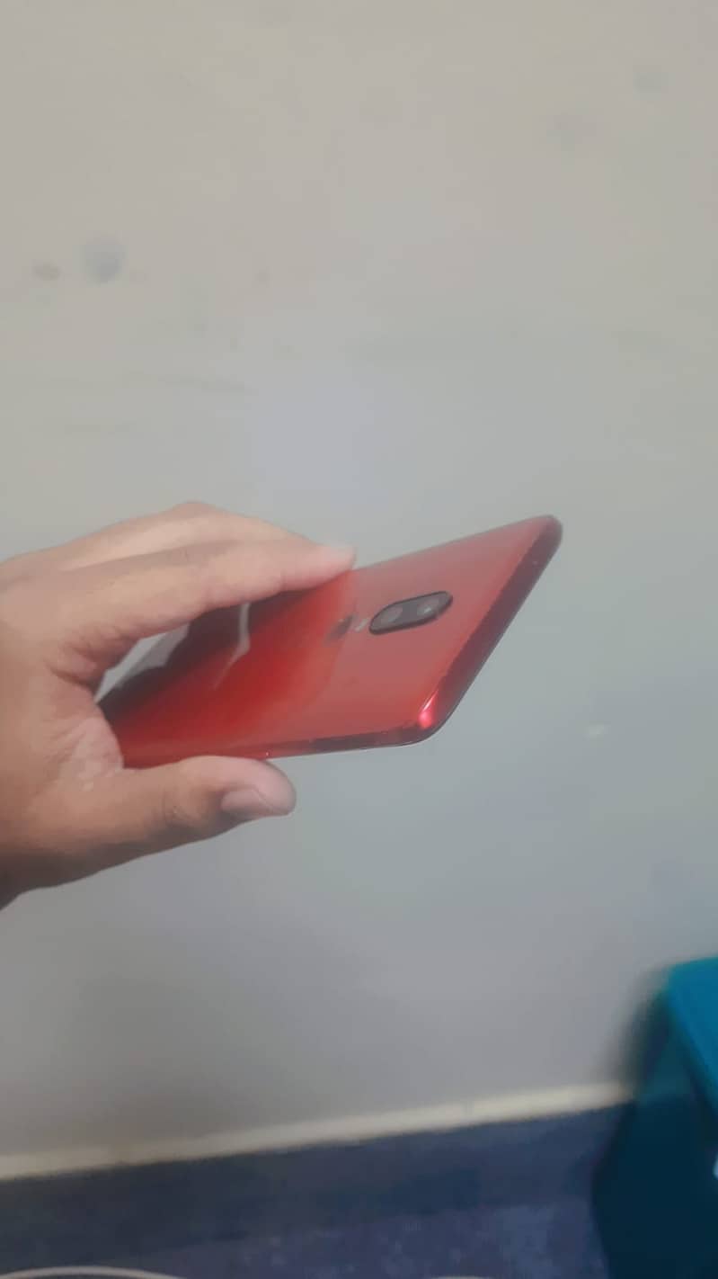 One Plus 6T 1