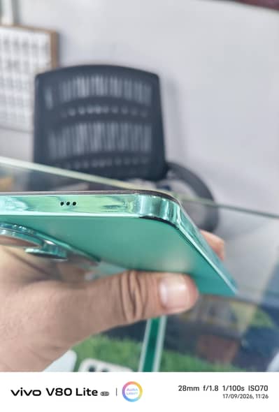 Vivo V50 Lite