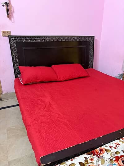 Used king size bed for sale urgently. Condition is good