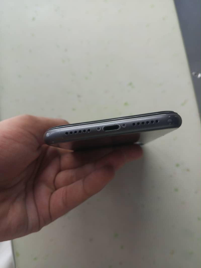 Apple iPhone 11 1