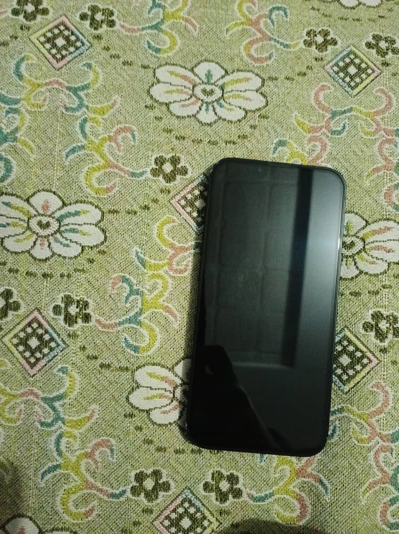 Apple iPhone 13 1