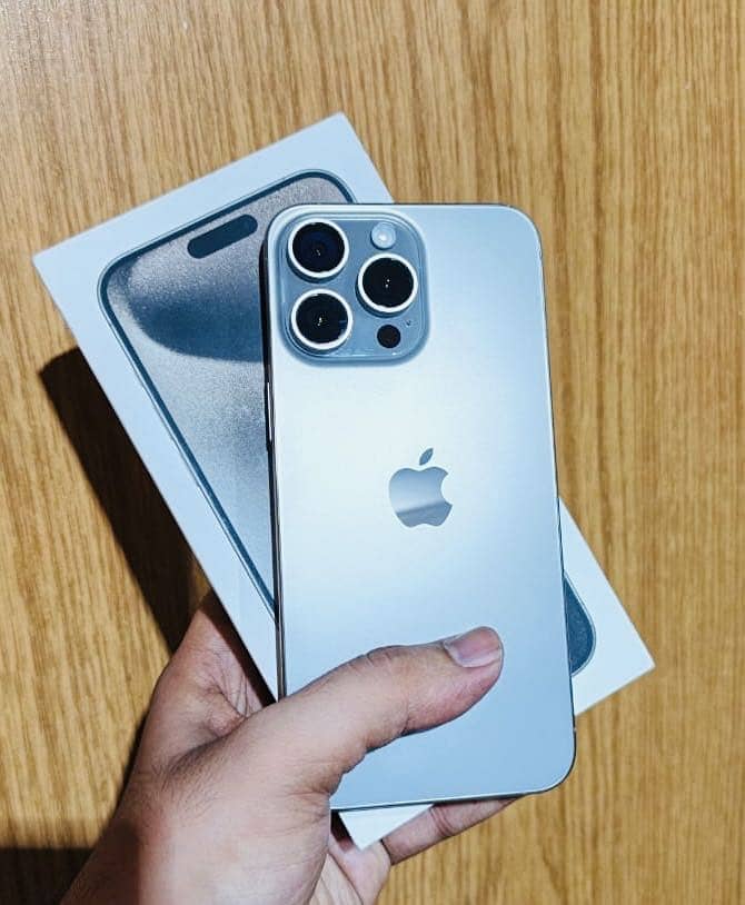 iPhone 15 Pro Max 0