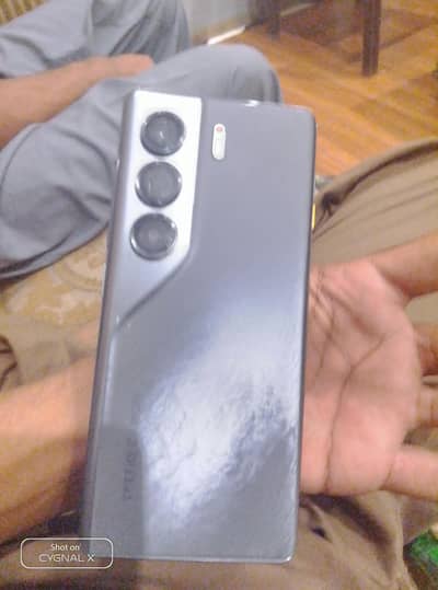 Tecno CAMON 40 Pro