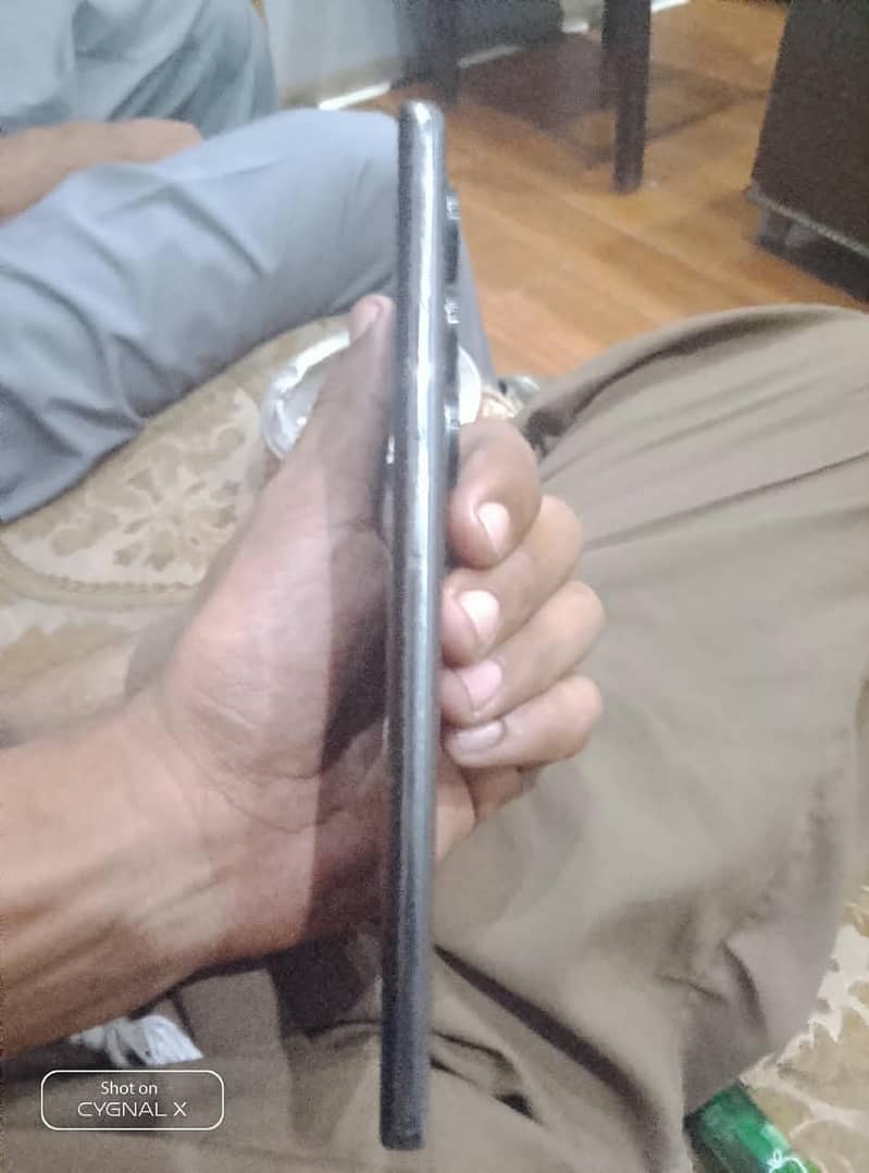 Tecno CAMON 40 Pro 1