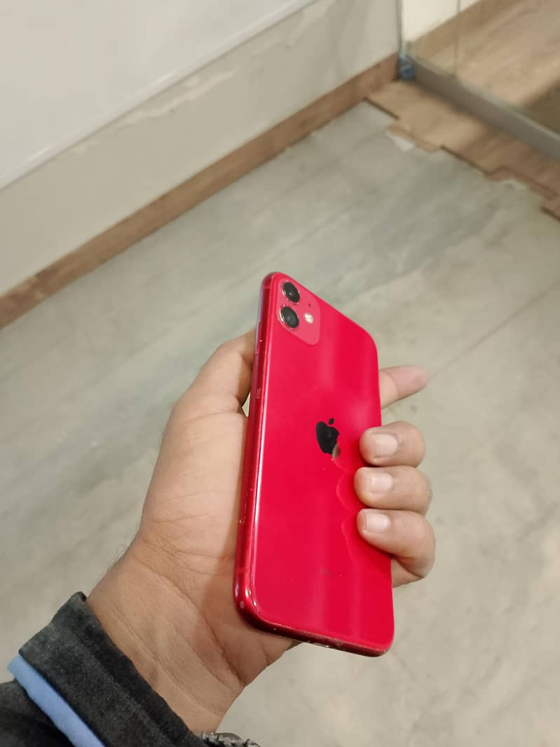 Apple iPhone 11 4