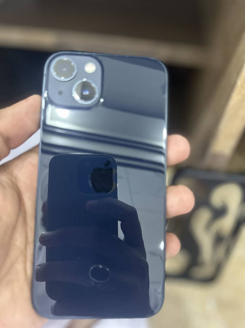 Apple iPhone 13 5