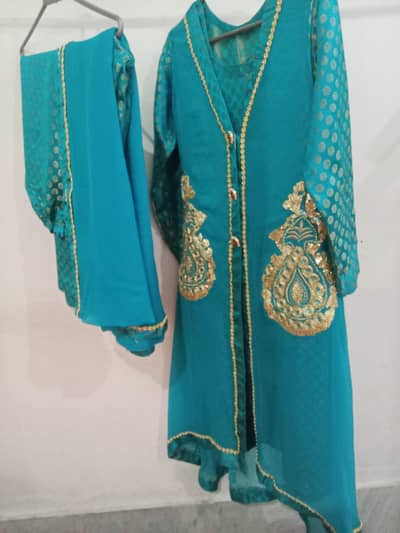 Used Ladies 3 pec suit - 9/10 Condition - 1 Time Worn
