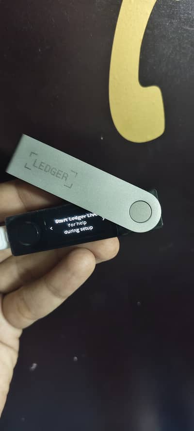 Ledger Nano S / Nano S Plus Crypto Hardware Wallet