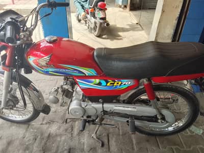 Honda CD 70 2024 model red