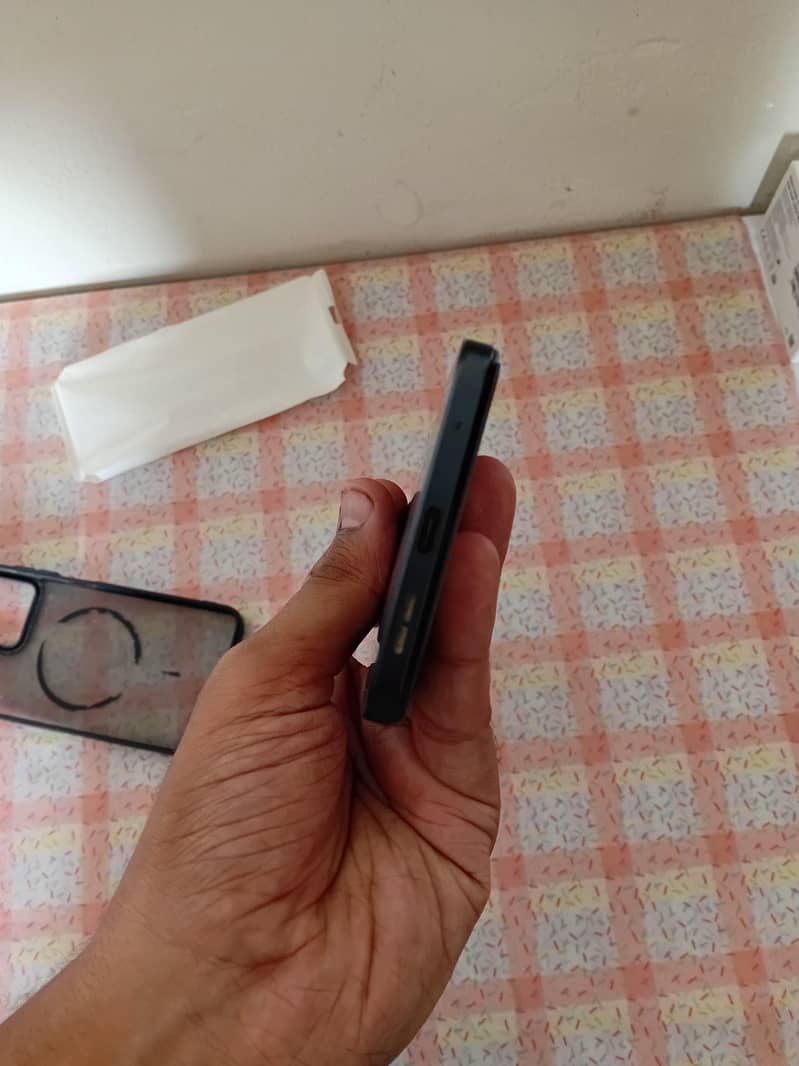 Xiaomi Redmi Note 12 2