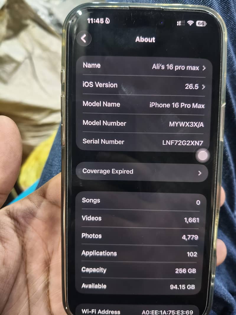 Apple iPhone 16 Pro Max 1