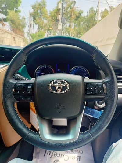 Toyota Fortuner V 2021