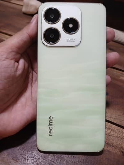 Realme C63