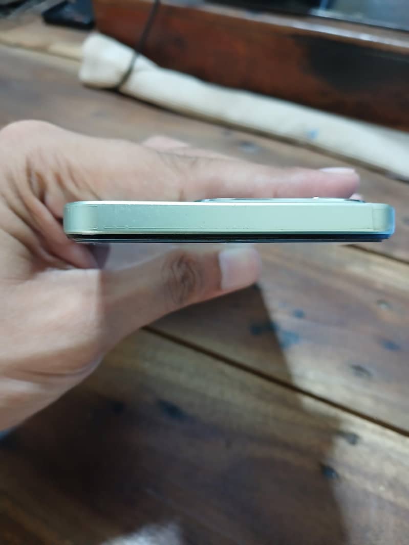 Realme C63 3