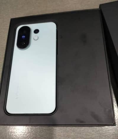 Vivo x200fe for sell. 0313 4935014