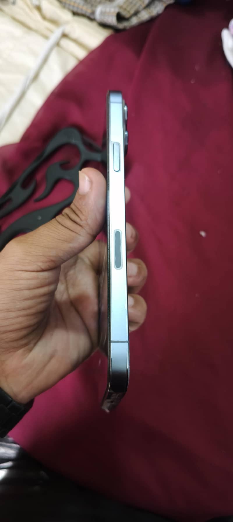 Apple iPhone 13 Pro Max 4