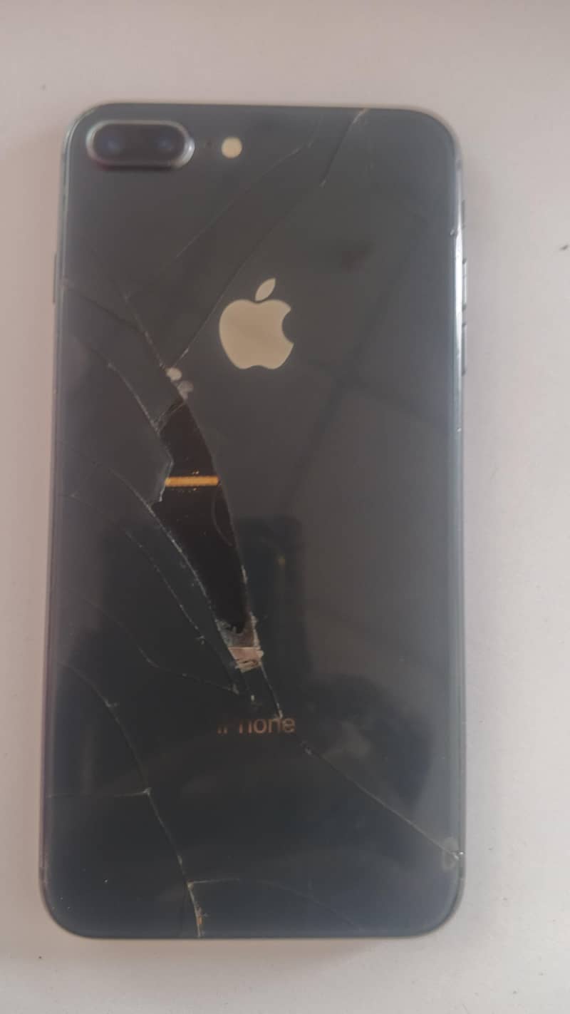 Apple iPhone 8 Plus 2