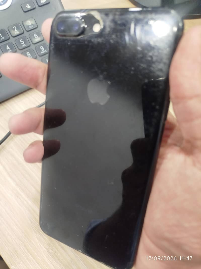 Apple iPhone 7 Plus 1