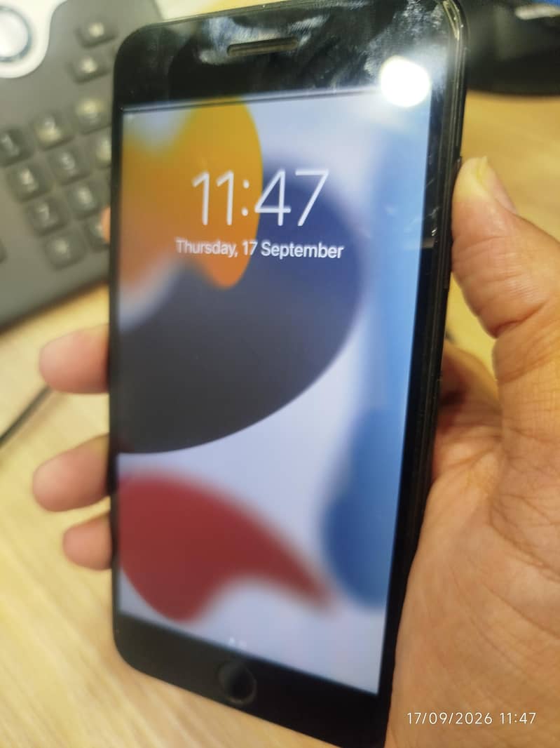 Apple iPhone 7 Plus 2