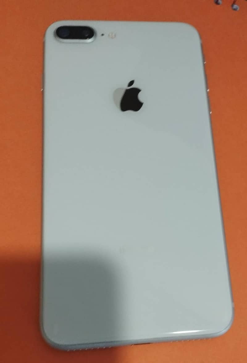 Apple iPhone 8 Plus 6